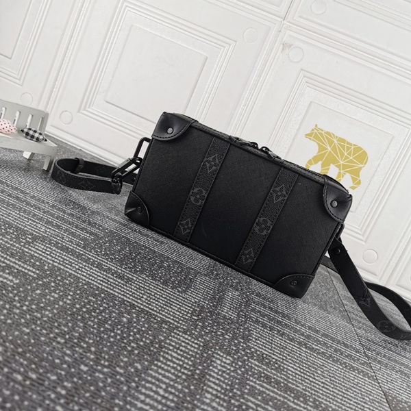 ルイヴィトンバッグ背面デザイン